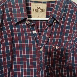Hollister Men's Blue and Red Plaid Shirt